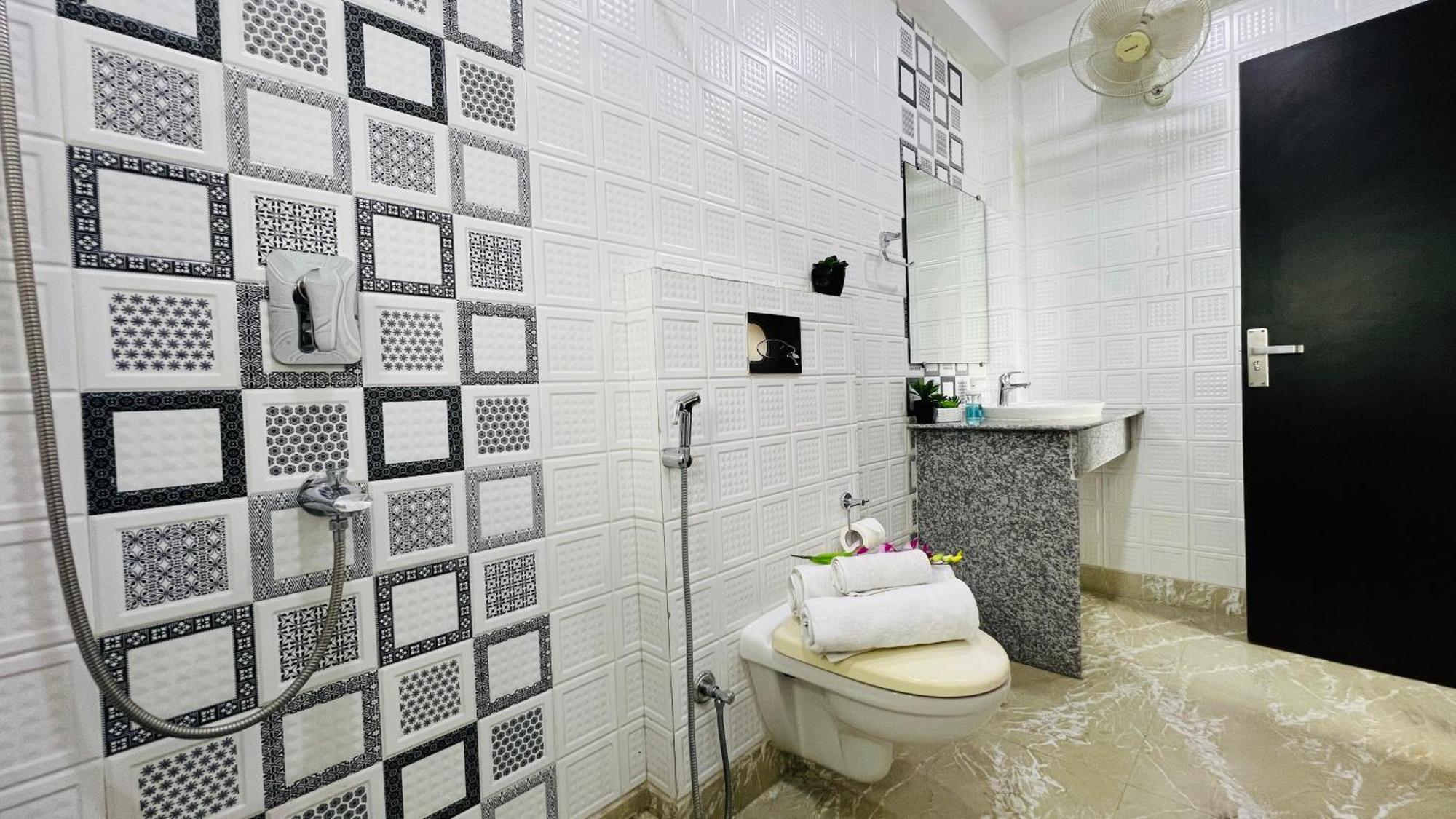 Bluo Lake View Newtown - Boutique Hotel โกลกาตา ภายนอก รูปภาพ